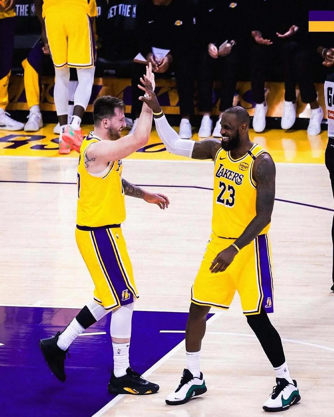 包含湖人战胜活塞,火箭惊险战胜掘金的词条 包含湖人战胜活塞,火箭惊险战胜掘金的词条