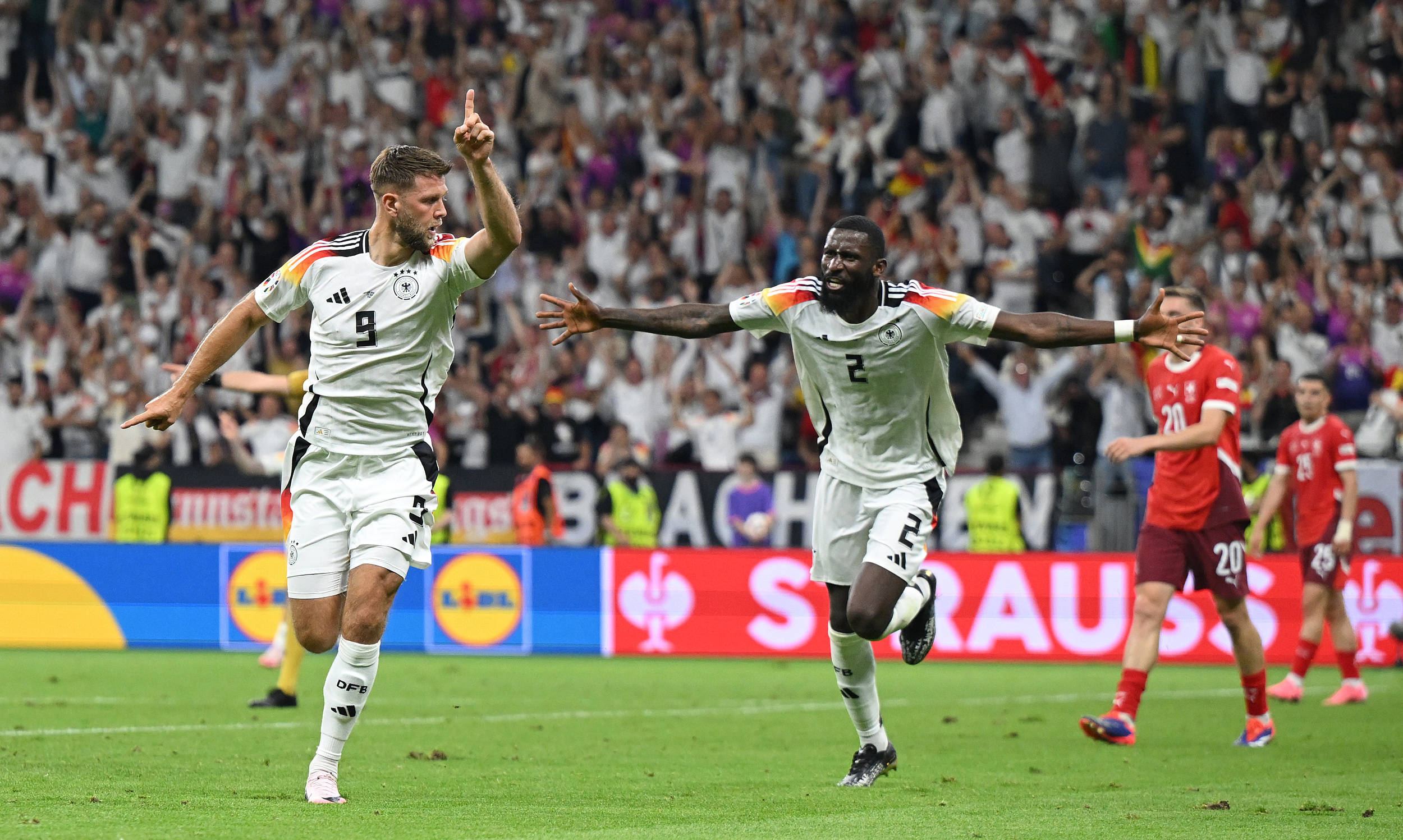 德国队遭淘汰，欧国联小组赛止步四强的简单介绍