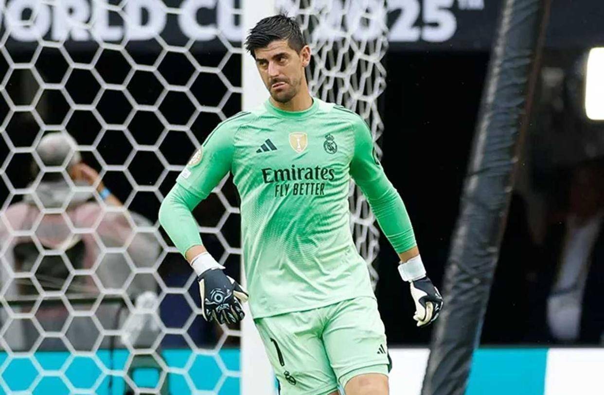 韩国横扫德国，库尔图瓦点燃赛场