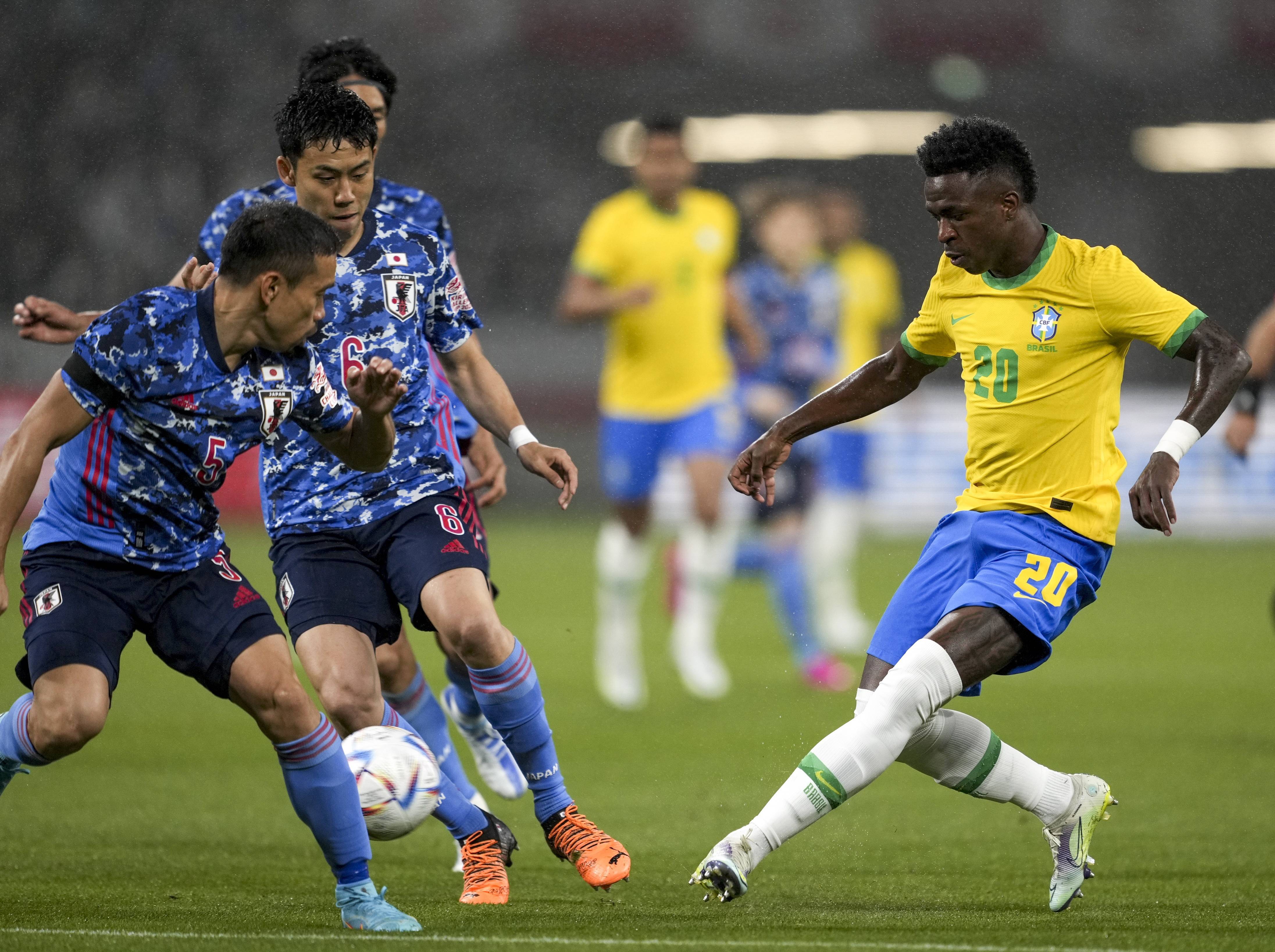 雷火电竞官网-巴西队在热身赛中展现出强大实力