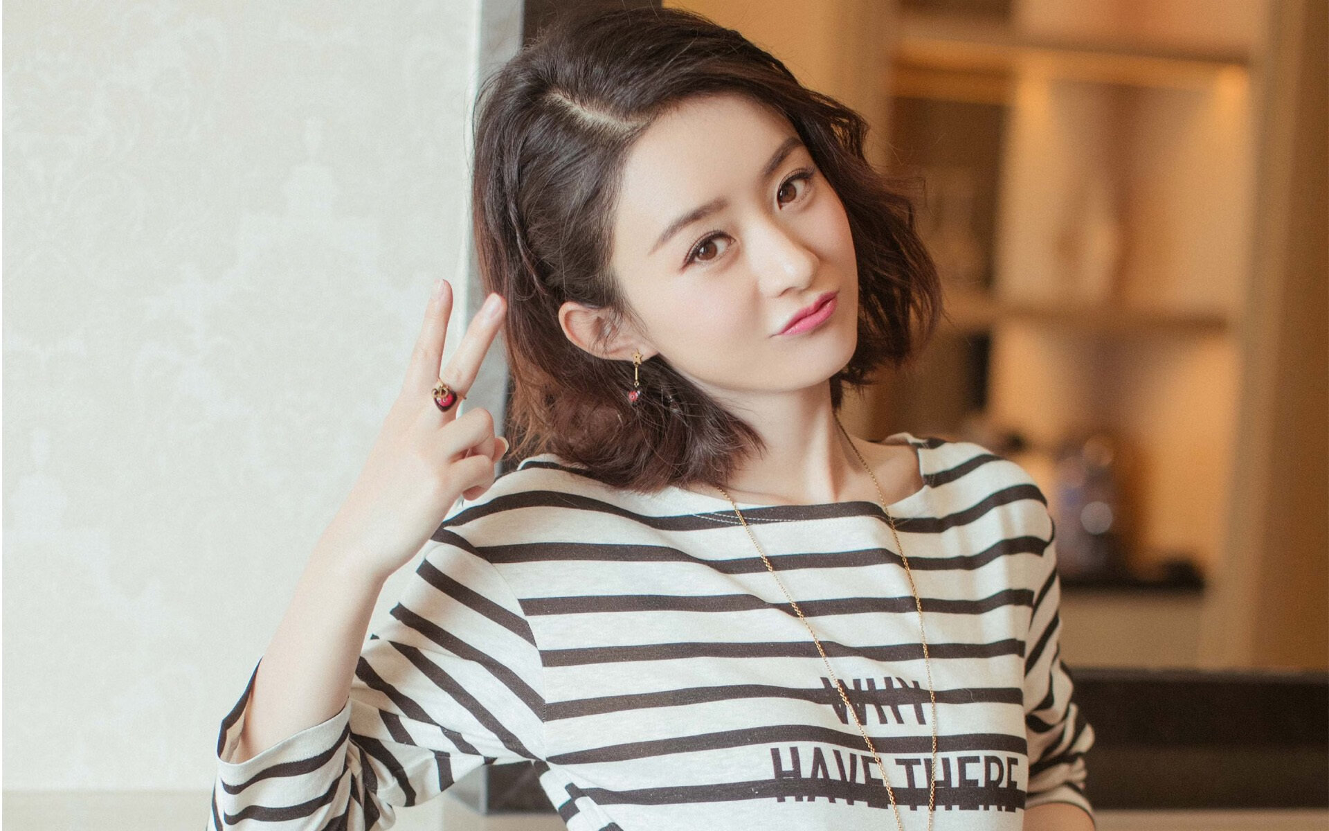 雷火电竞合作-戈麦斯一锤定音，瑞士精密钟表如何拆解几内亚钢铁洪流