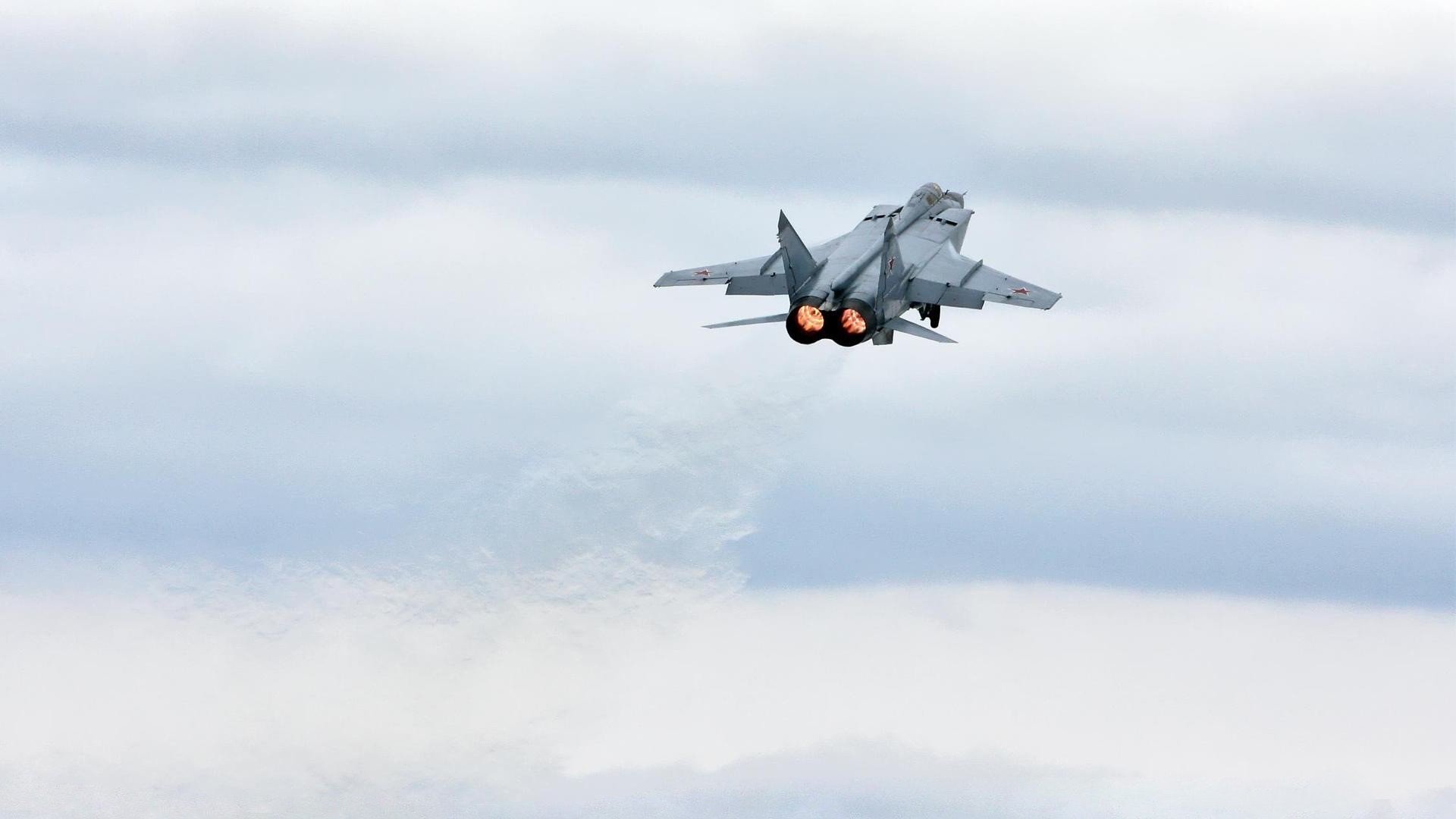 乔治疯砍35分导演惊天逆转!今夜,他让质疑者闭上了嘴