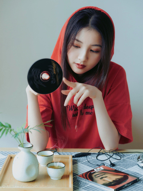 暗夜绿茵与高空烈焰，当杜兰特化身欧冠攻防转换的幽灵核心