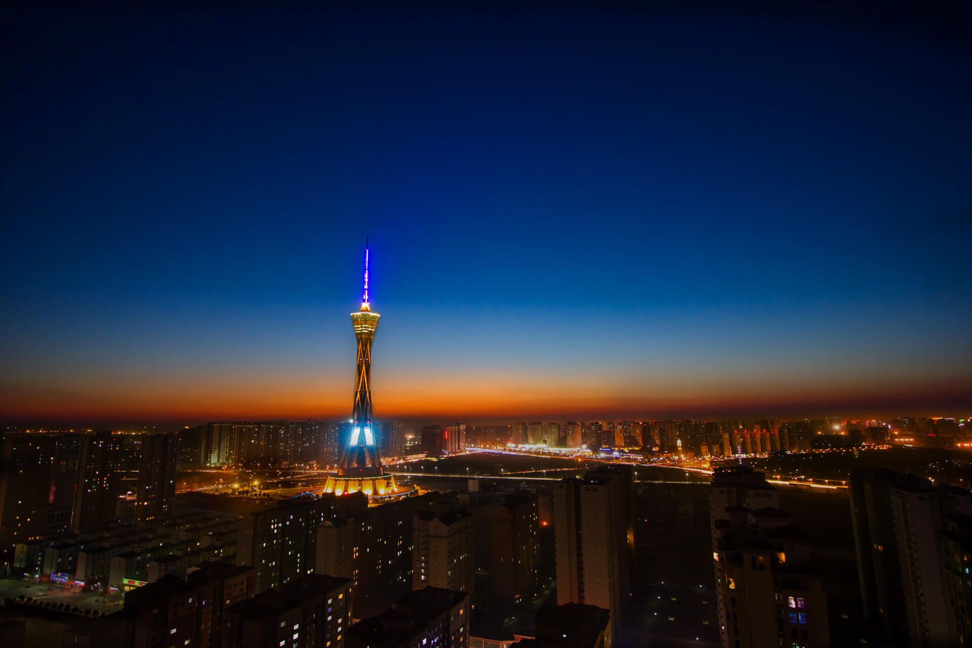 独幕剧的较量,2026世界杯E组焦点战中,阿根廷的压迫、乌兹别克斯坦的困局与久保建英的孤星独奏