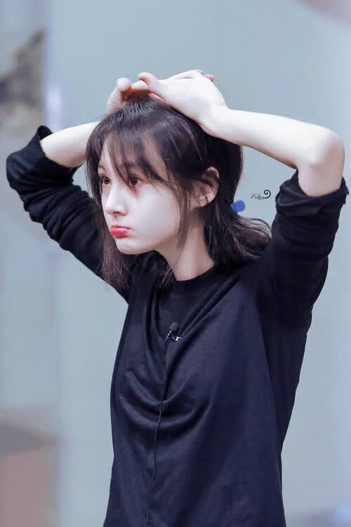 雷火电竞中国-宿命对决的唯一切片，2026世界杯F组，葡萄牙的华丽风暴与苏亚雷斯的孤勇突围