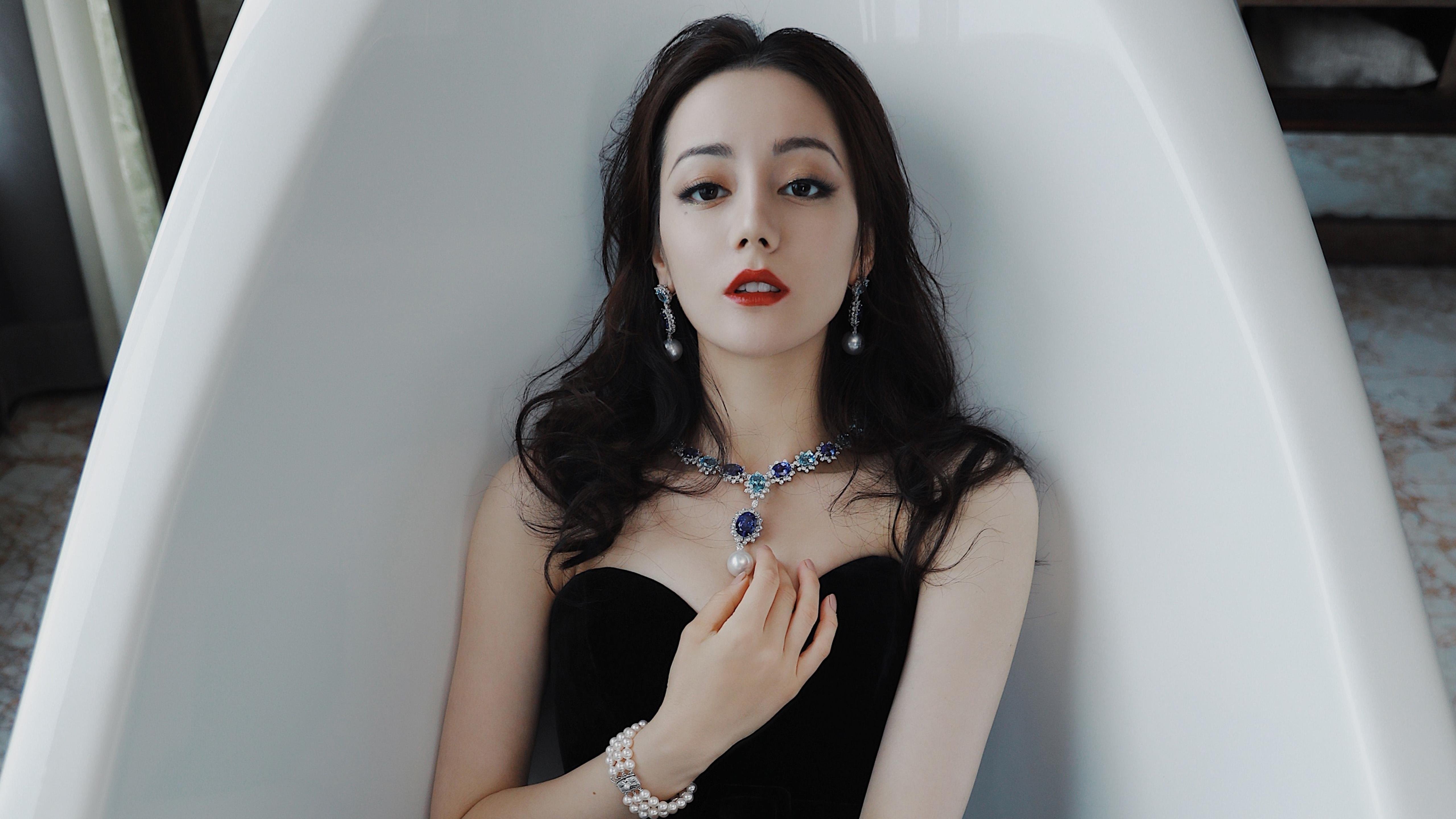 星辰坠落与蓝衣重生,2026揭幕战,阿方索的速度撕裂了波斯铁骑的黄昏